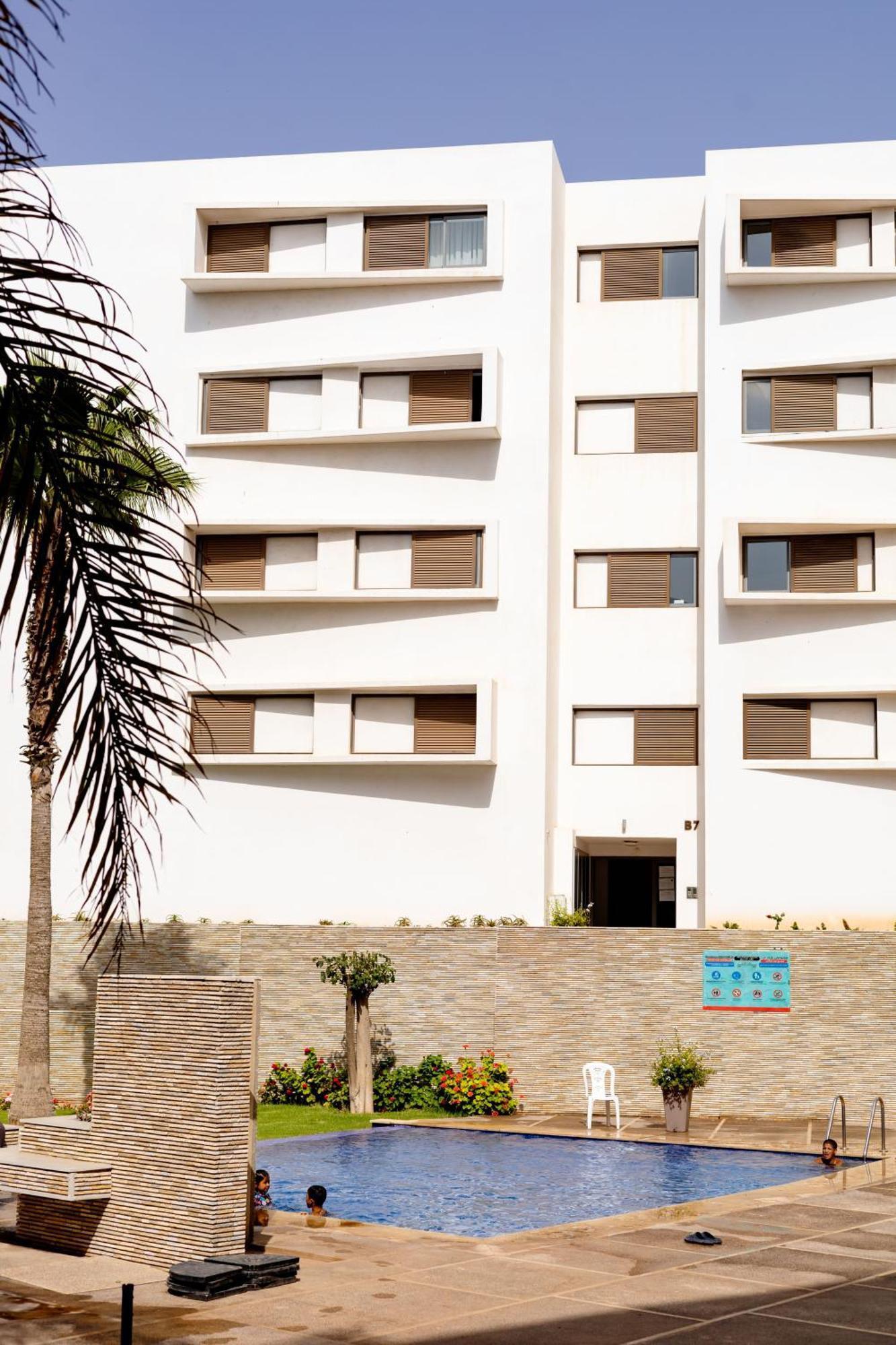 Central Panoramic View In Agadir Bay, Big Terrace, Pools, Wifi, Parking Lejlighed Eksteriør billede